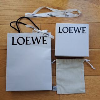 LOEWE（ショップ袋）のフリマアイテム一覧