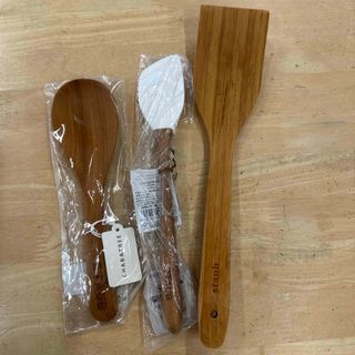 STAUB - 【廃盤色】Staub ココットラウンド 20cm オーベルジン ナスの