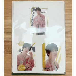 ME:I Hi-Five TSUTAYA限定特典 生写真 海老原鼓の通販 by アトム ｜ラクマ