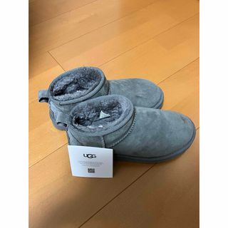 UGG - アグの大人気リボン付きムートン手袋の通販 by ハッピー