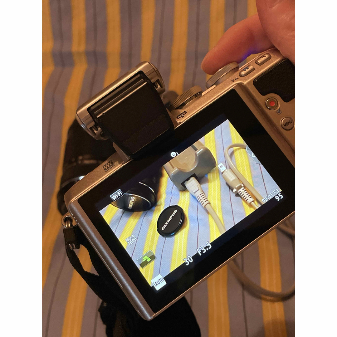 OLYMPUS - OLYMPUS PEN Lite E-PL7 純正レンズ2種・フラッシュ付の通販