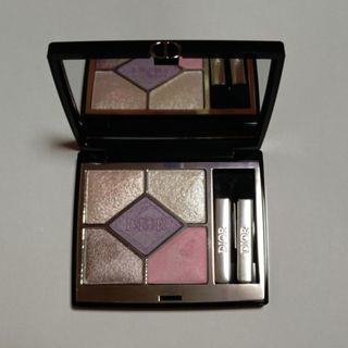 Christian Dior（アイシャドウ）のフリマアイテム一覧