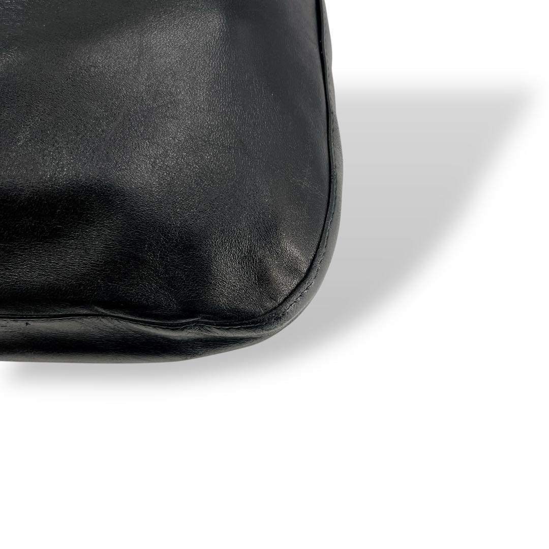 PRADA - プラダ ワンショルダーバッグ プラスチックチェーン 型押し