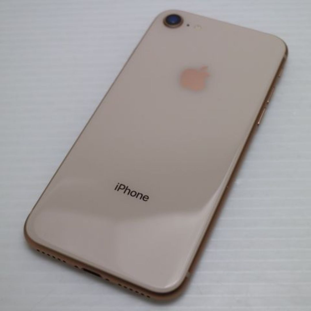 iPhone - 新品同様 SIMフリー iPhone8 64GB ゴールド M111の通販 by
