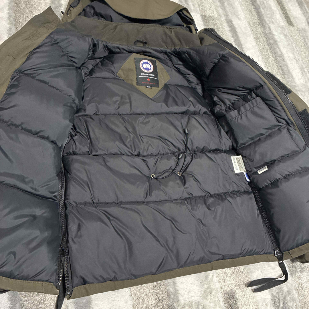 CANADA GOOSEカナダグース カムループス オリーブカーキ XSの通販 by