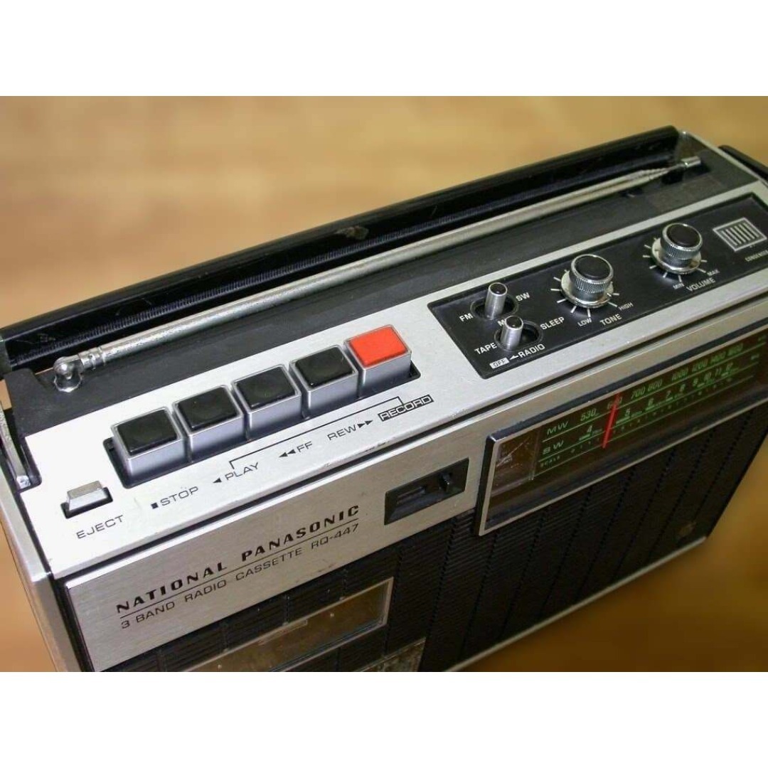 新品カセットテープ 電源コード付 NationalナショナルラジカセRQ-447の