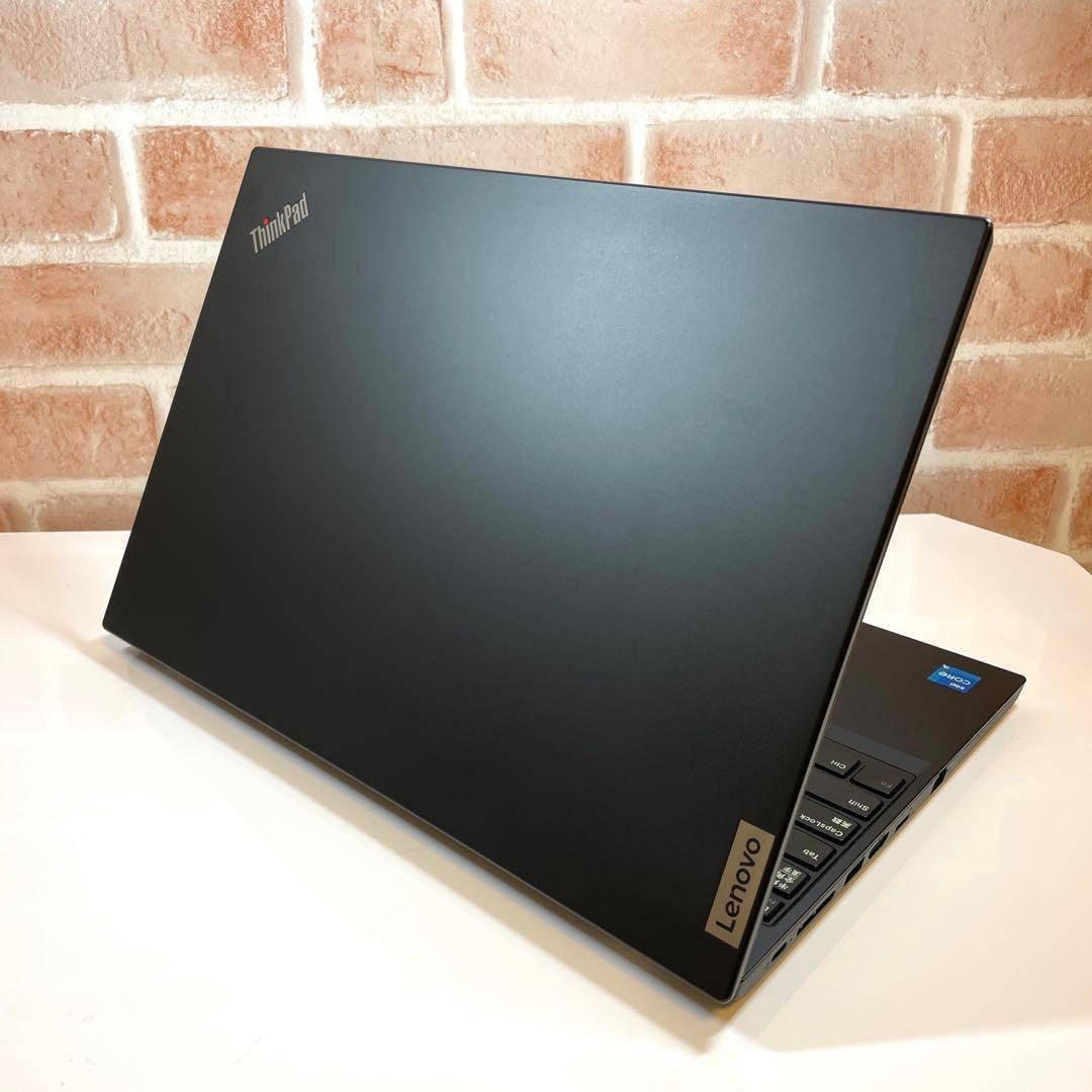 Lenovo - ☆美品☆ 2021年製 第11世代Corei5 15.6型 Lenovo UU6の通販