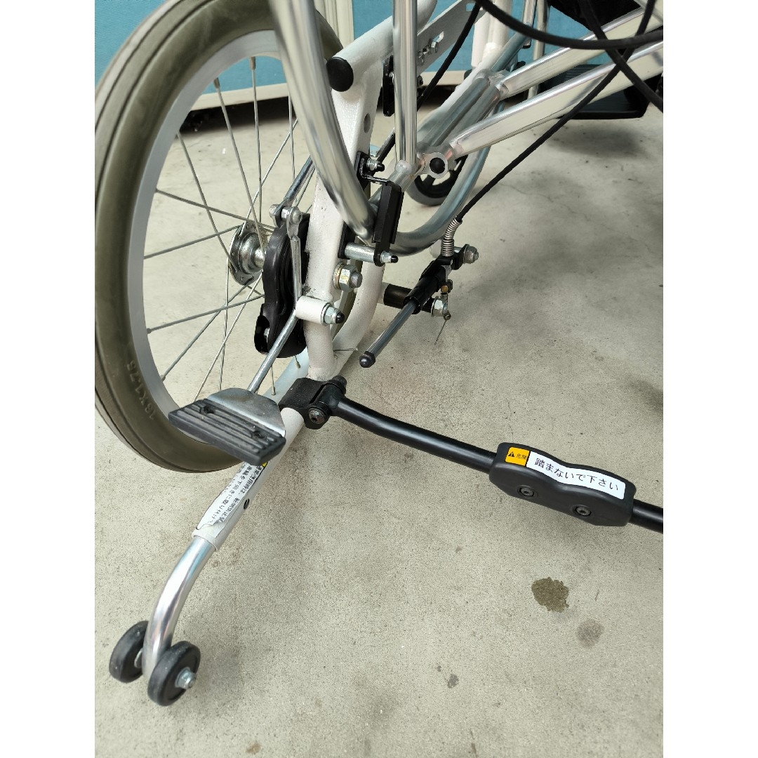 ミキ リクライニング&ティルト式 介助用車いす BAL-12ノーパンクタイヤ仕様