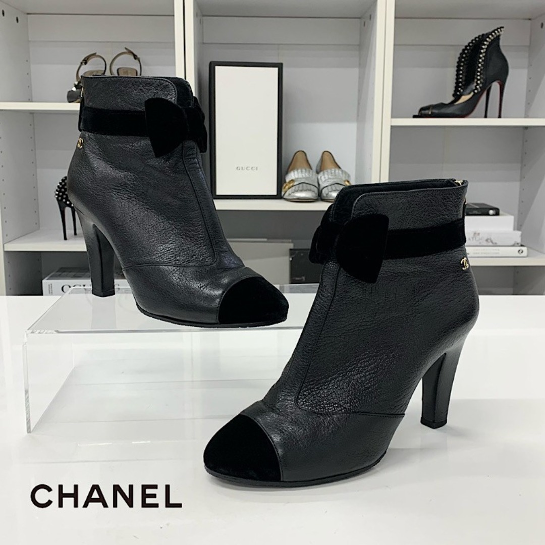 CHANEL - M13027 シャネル ココマーク リボン レザー ベロア ショート