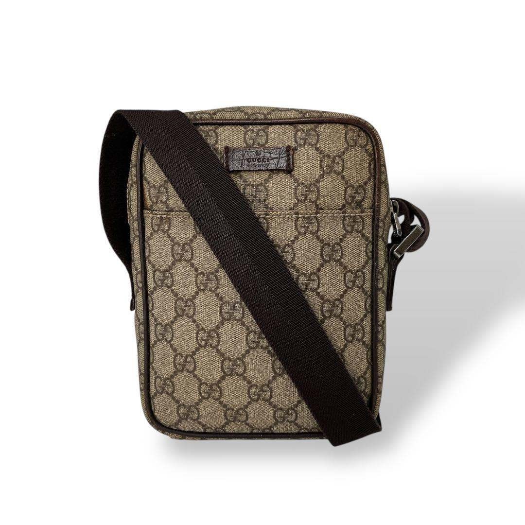 GUCCI - グッチ ショルダーバッグ カメラバッグ ポシェット GG