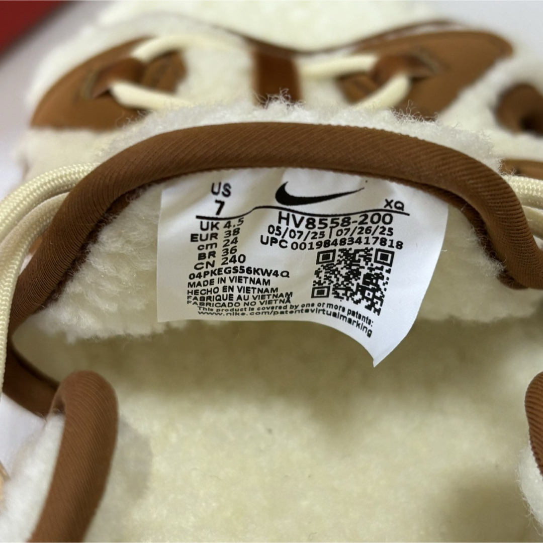 NIKE - 新品未使用 NIKE エアマックスココ ファー ボア サンダル 24cm