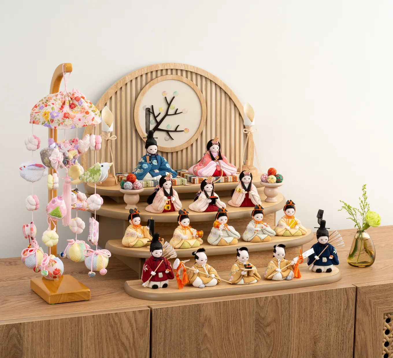 雛人形「つるし飾り『花の宴』」｜雛人形の通販 ふらここ