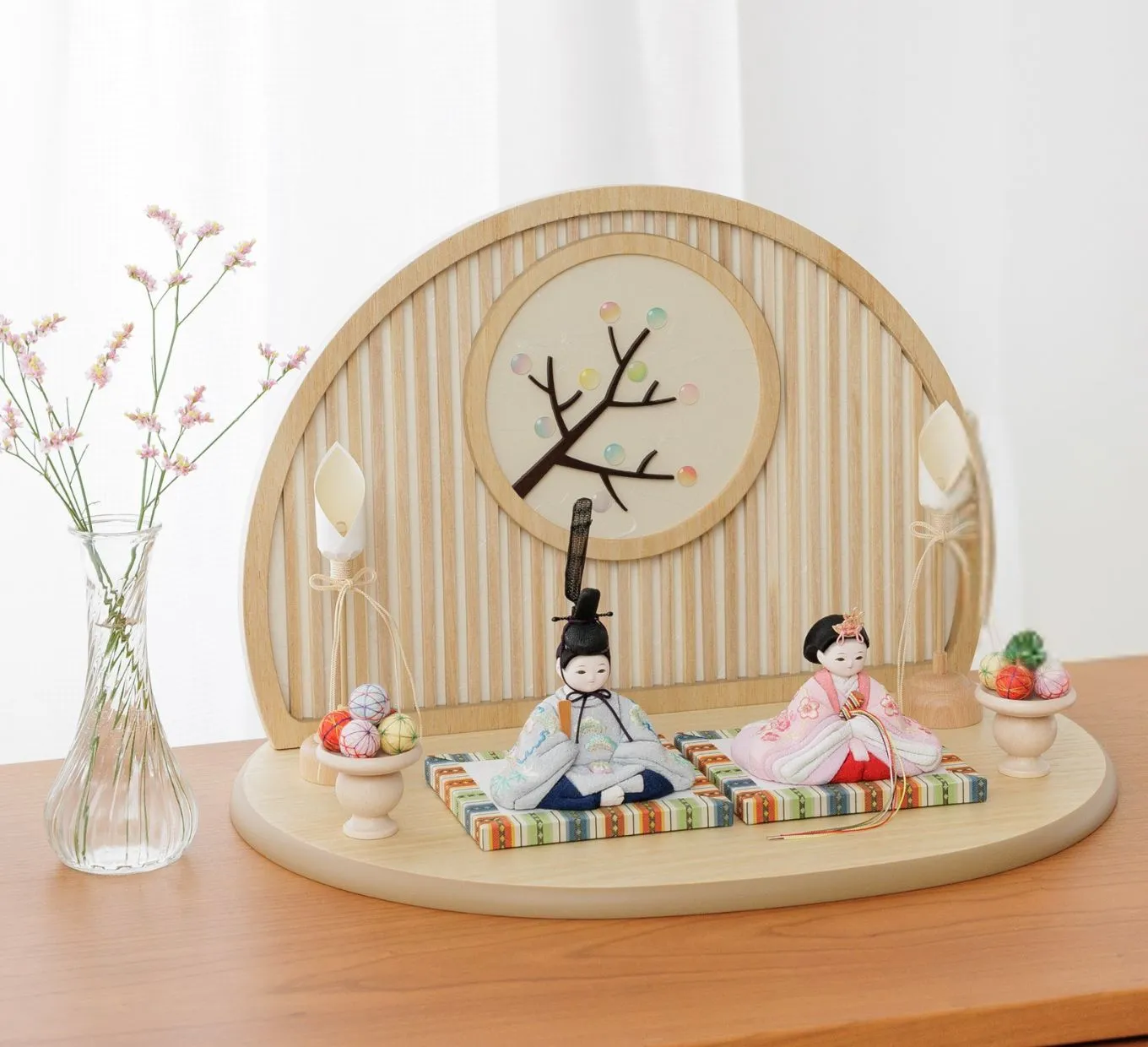 雛人形「うらうら 京刺繍・雪輪に松竹梅」｜雛人形の通販 ふらここ