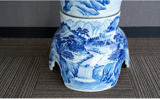 藤井錦彩作】染付山水画飾り特大八角 沈香壺（じんこうつぼ）/ 特大