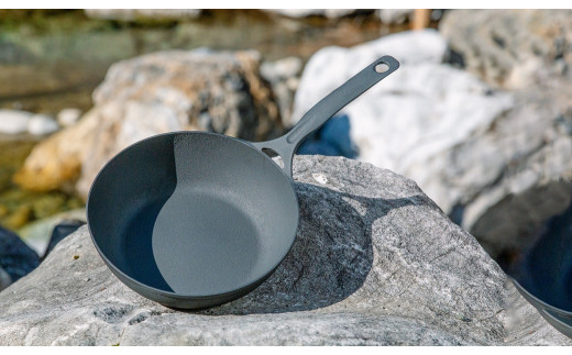 IH対応 鉄 フライパン ダクタイルディープパン 24cm 錆びにくい 岩鉄