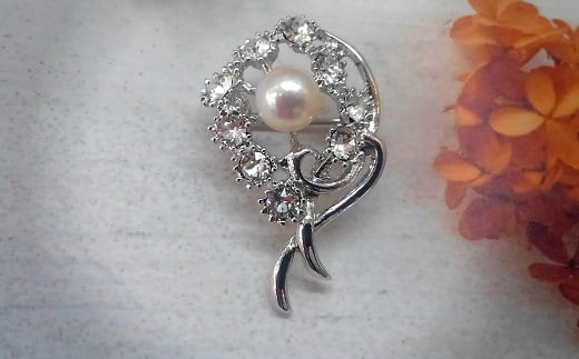 L-61伊勢志摩あこや本真珠ブローチ（フラワー） - 三重県鳥羽市