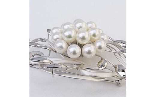 甲府ジュエリー 〉パールブローチ フォーマル コサージュ 本真珠 7mm