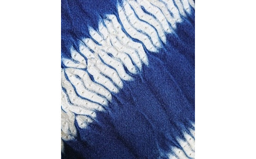 有松絞りネクタイ（縫い締め絞り・斜めストライプ柄） - 愛知県名古屋