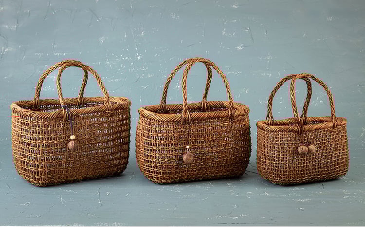 若畑創作館「あけび蔓 透かし編み籠バッグ」（中） - 岩手県西和賀町