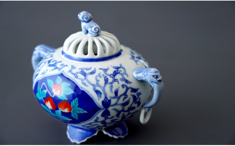 有田焼 染錦間取柘榴・環付香炉【香蘭社】磁器 インテリア 手描き 高級