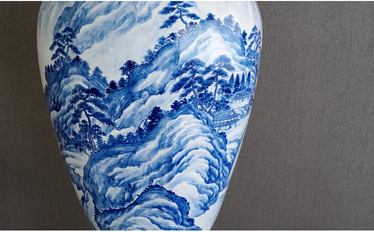 藤井錦彩作】染付山水画飾り特大八角 沈香壺（じんこうつぼ）/ 特大