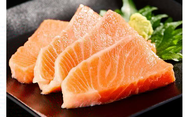 TVで紹介／ 国産サーモン ブロック 約850g 皮あり 4パック 広島レモン