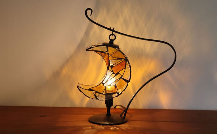 ステンドグラスのテーブルランプ 月 アンバー S / ランプ オリジナル