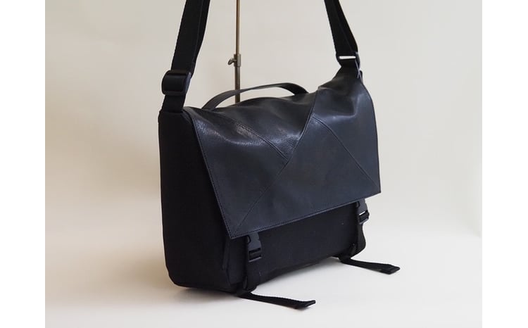 MESSENGER（鹿革メッセンジャーバッグ）BK× BK（ブラック×ブラック