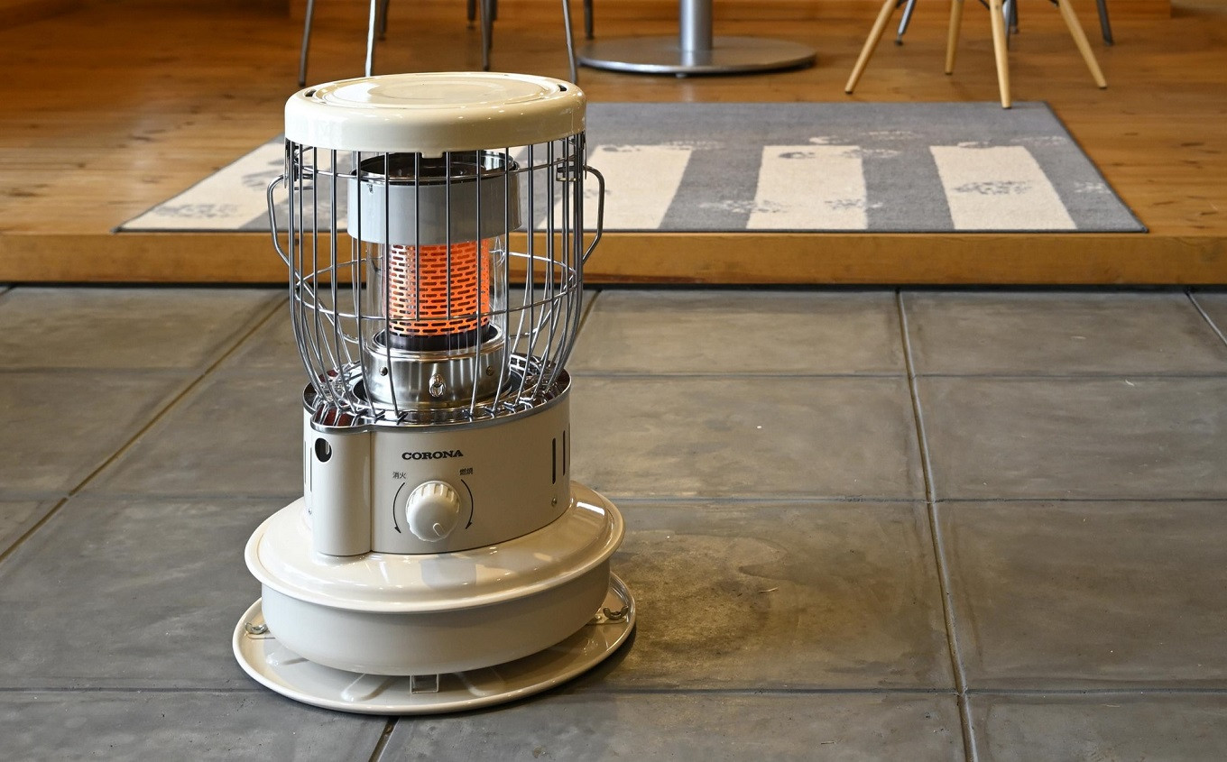 数量限定】コロナ 石油ストーブ 小型対流形 型式SZ-32（W） 電源不要