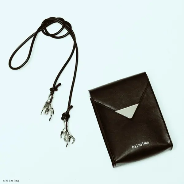 ゴジラシューズ”手がけた気鋭ブランド「ha｜za｜ma」のムック本が発売