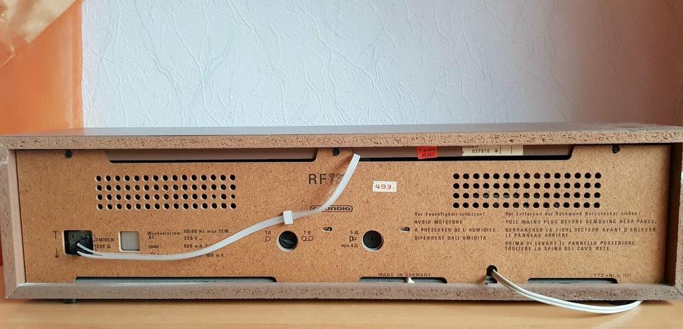 Radio der Marke Grundig RF 731 in Häfen - Bremerhaven | Radio