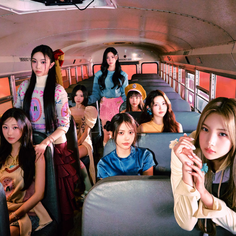 Hearts2Hearts The 1st Single『The Chase』日本オリジナル特典付き