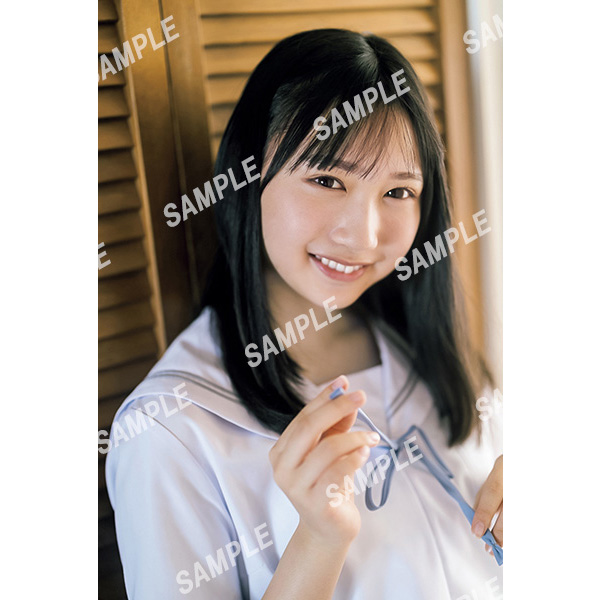 藤嶌果歩（日向坂46）、的野美青（櫻坂46）から選べる特典ポストカード