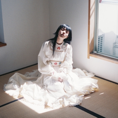 明け方 / 布と皮膚 (7インチシングルレコード) : カネコアヤノ