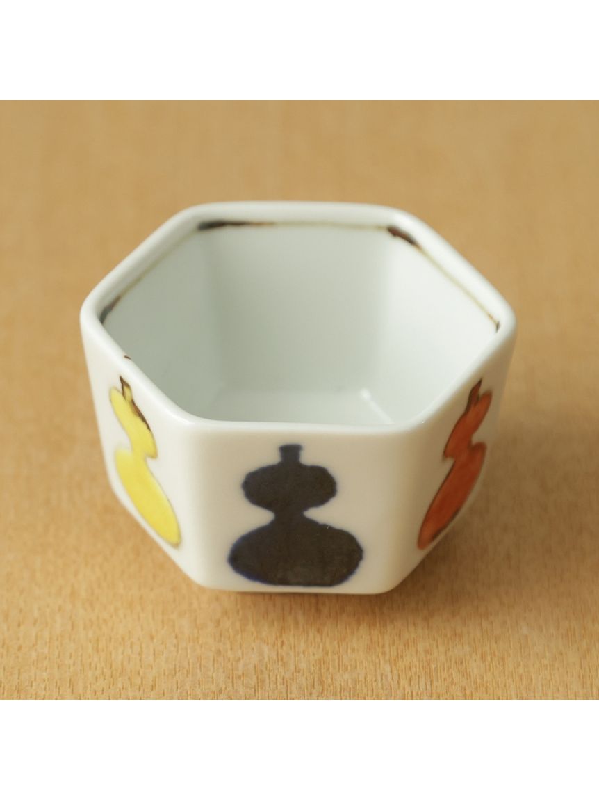 入れ子の色絵の鉢 入れ子の色絵の鉢