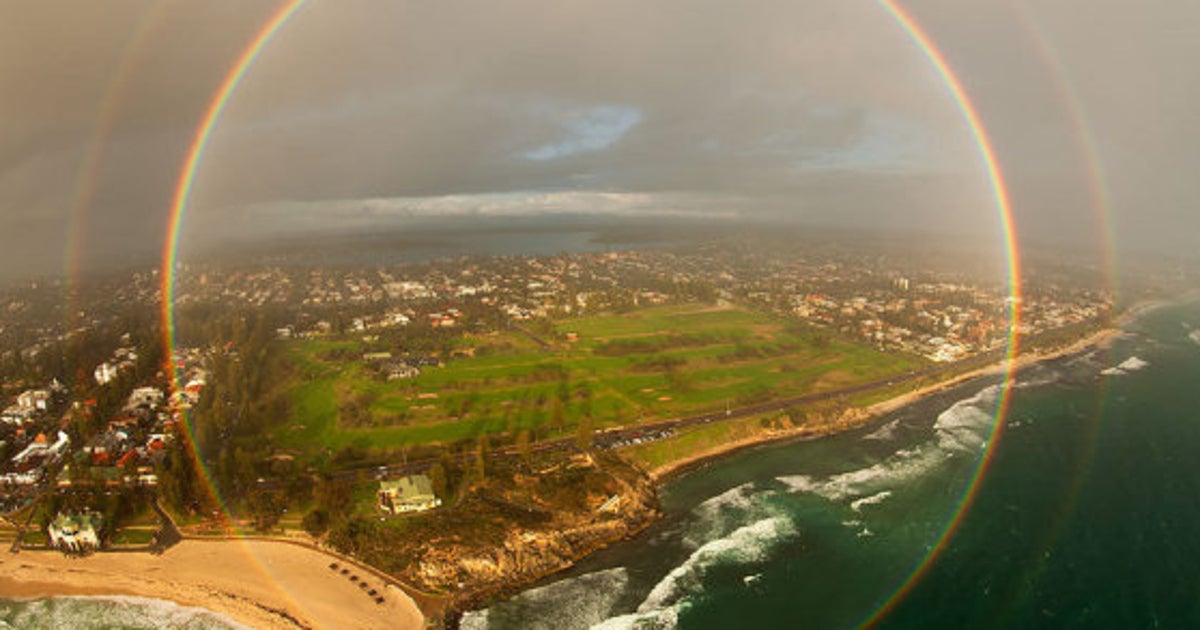 円の虹」見たことある？ では、オーストラリアで撮影された美しい画像
