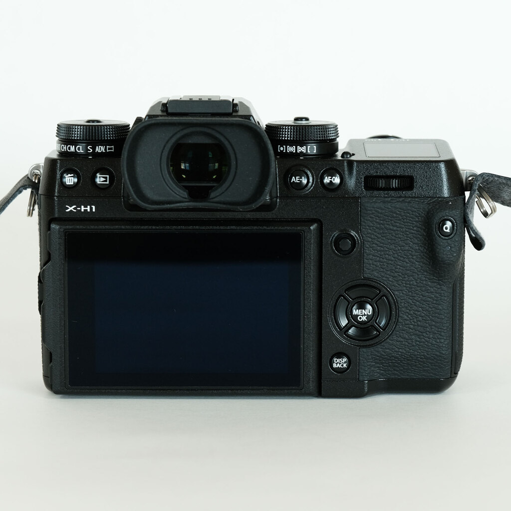 FUJIFILM X-H1の出品 | ONE SCENE（ワンシーン）