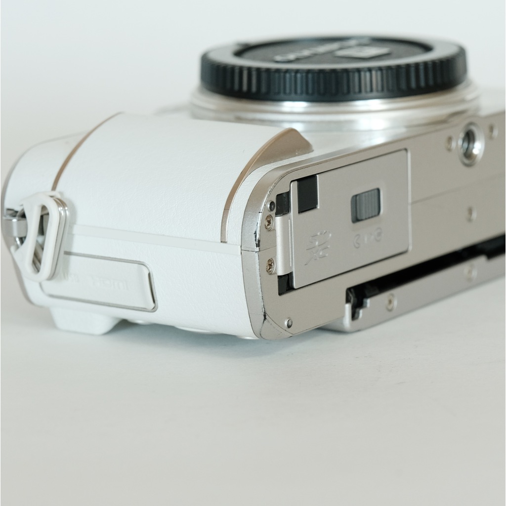 OLYMPUS PEN E-PL10の出品 | ONE SCENE（ワンシーン）