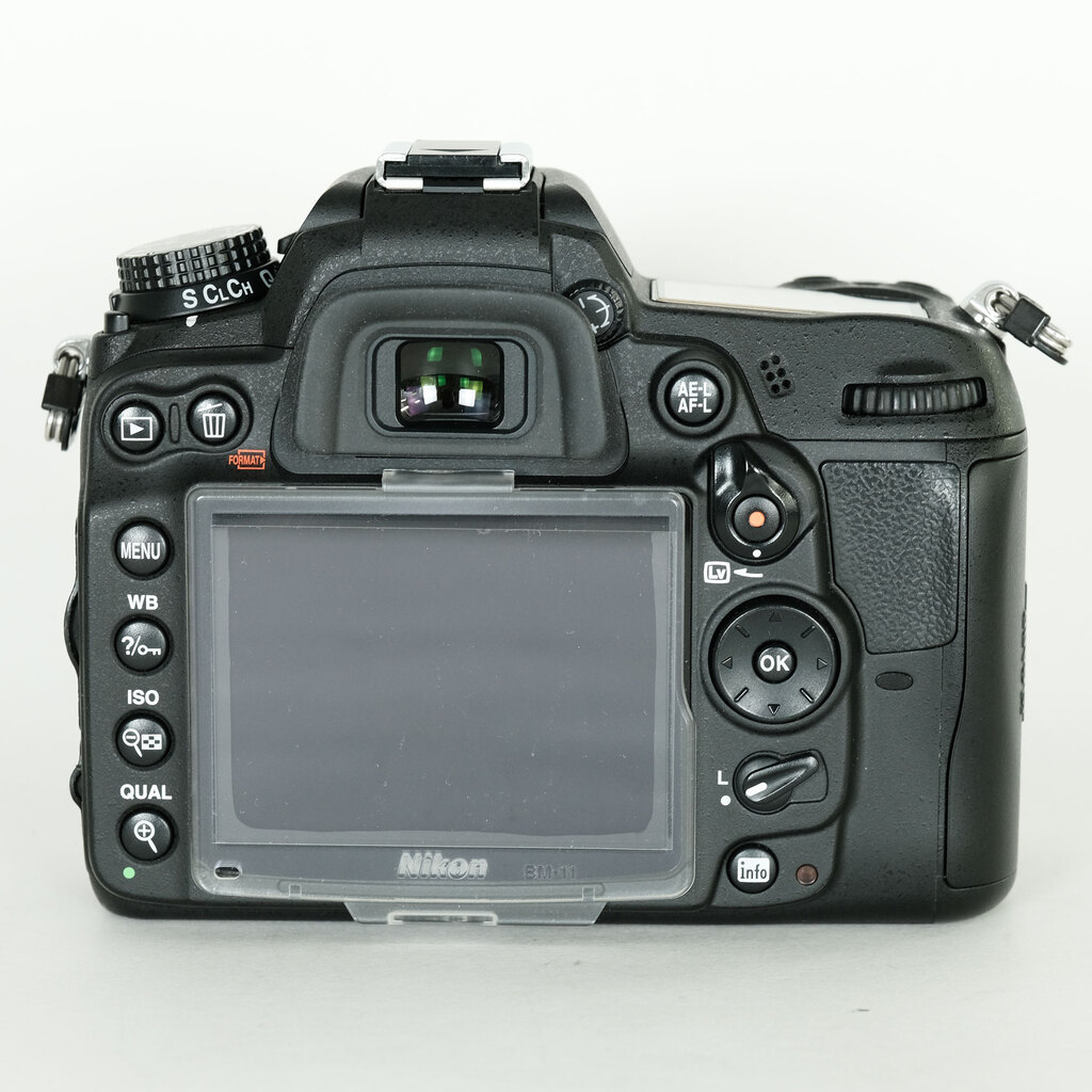 Nikon D7000の出品 | ONE SCENE（ワンシーン）