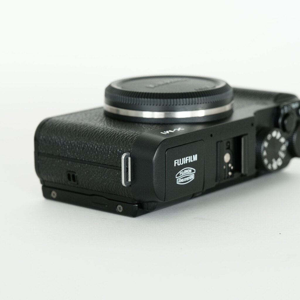 FUJIFILM X-M1 ボディ ブラックの出品 | ONE SCENE（ワンシーン）