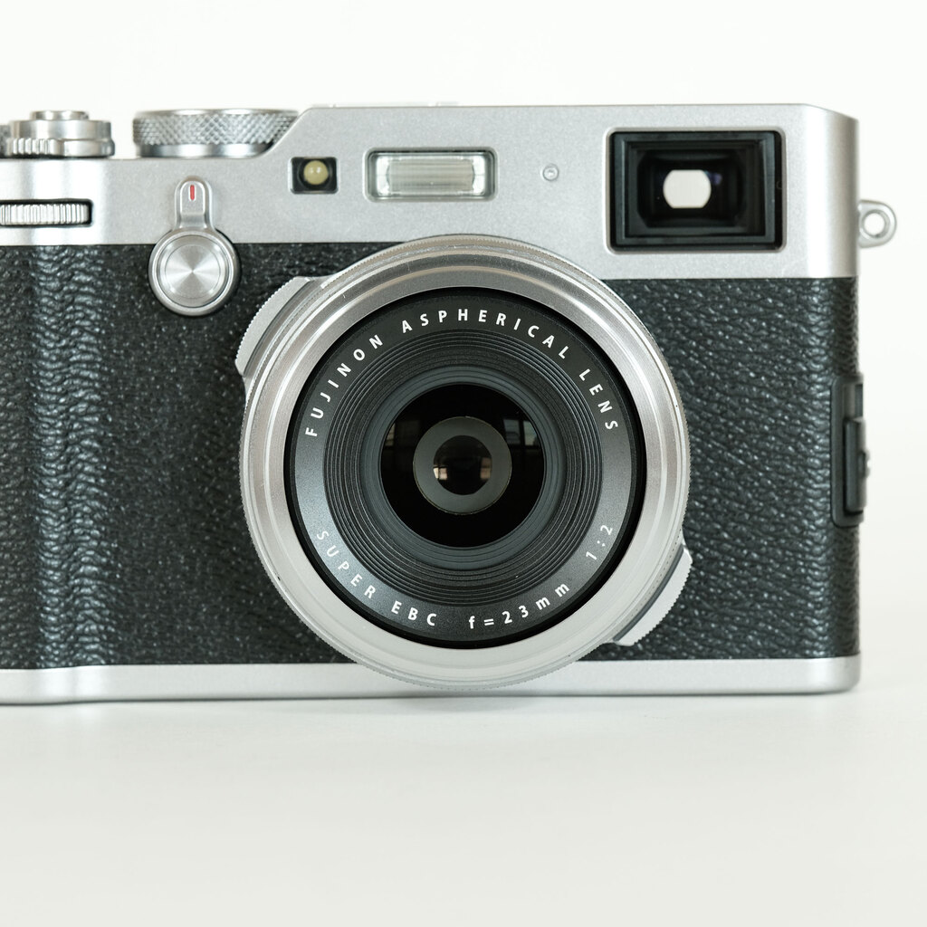 FUJIFILM X100F シルバーの出品 | ONE SCENE（ワンシーン）