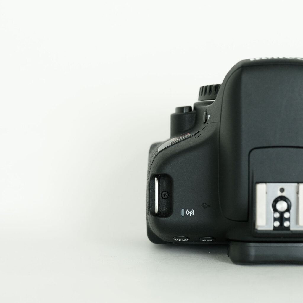 Canon EOS Kiss X8iの出品 | ONE SCENE（ワンシーン）