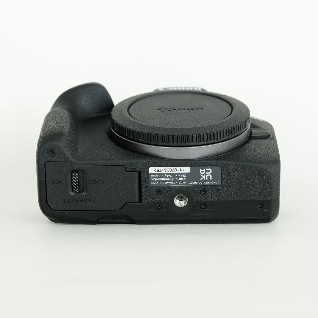 Canon EOS R50の出品 | ONE SCENE（ワンシーン）