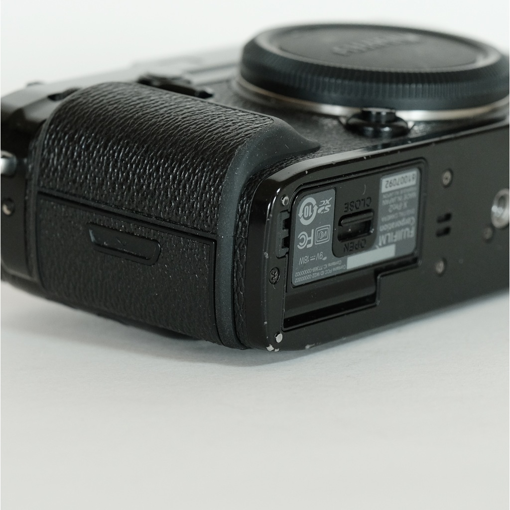 FUJIFILM X-Pro2の出品 | ONE SCENE（ワンシーン）