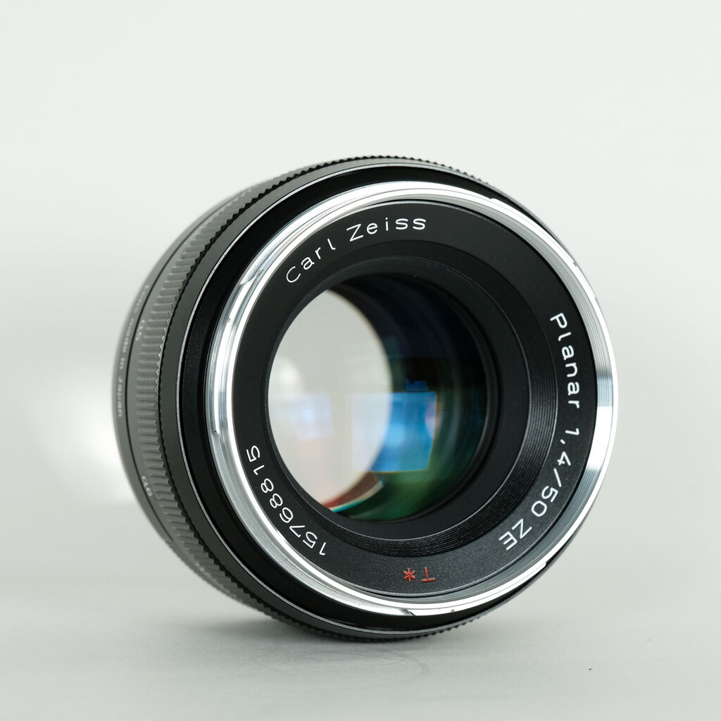 Carl Zeiss Planar T* 50mm F1.4 ZE [キヤノンEF用]の出品 | ONE SCENE