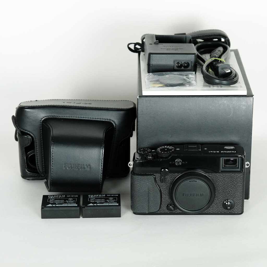 FUJIFILM X-Pro1の出品 | ONE SCENE（ワンシーン）