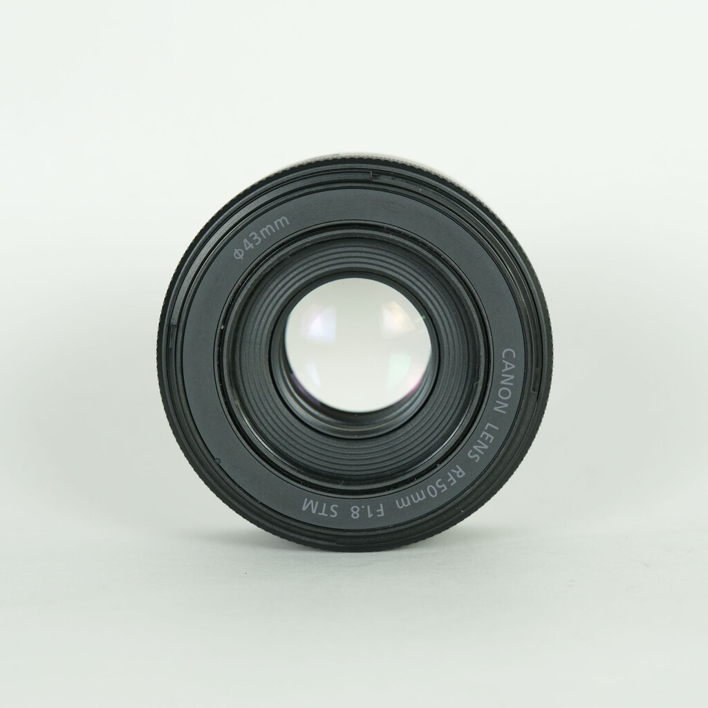 Canon RF50mm F1.8 STMの出品 | ONE SCENE（ワンシーン）