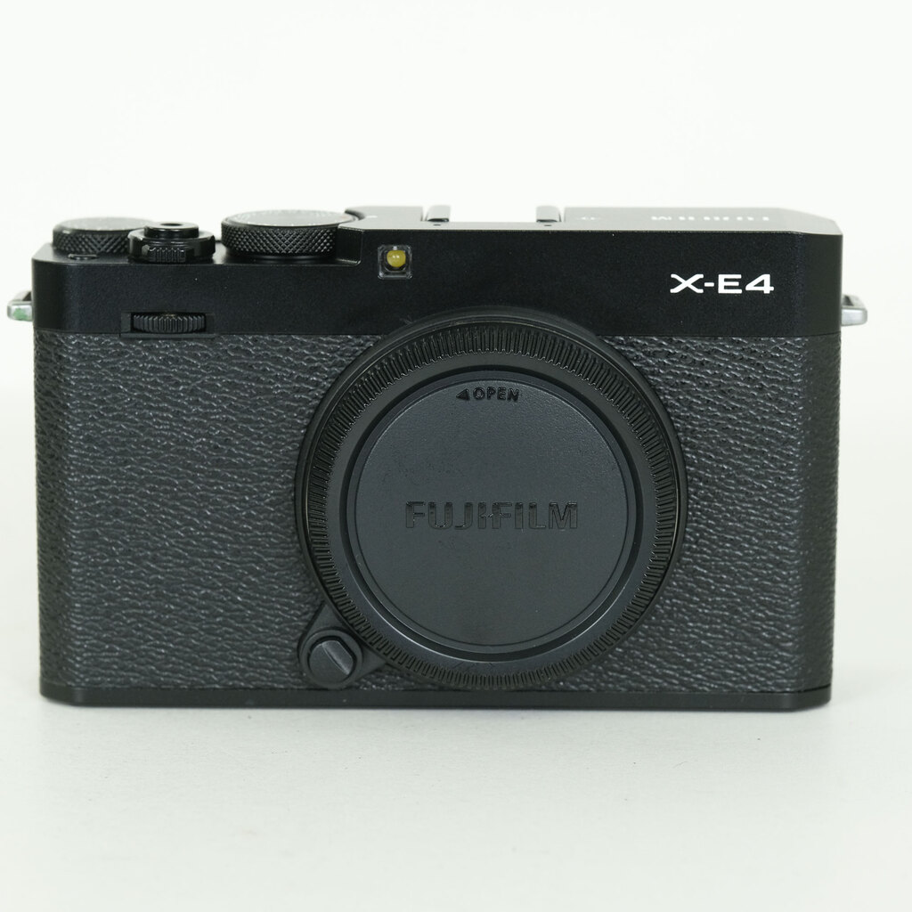 FUJIFILM X-E4 ボディ 中古価格比較 - 価格.com