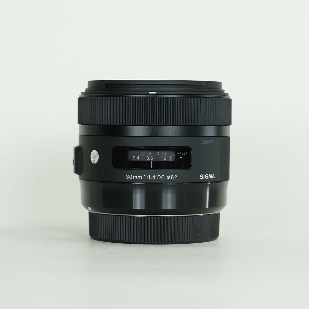 価格.com - シグマ 30mm F1.4 DC HSM [キヤノン用] 価格比較