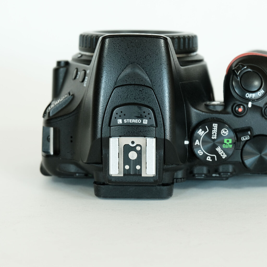 Nikon D5600の出品 | ONE SCENE（ワンシーン）